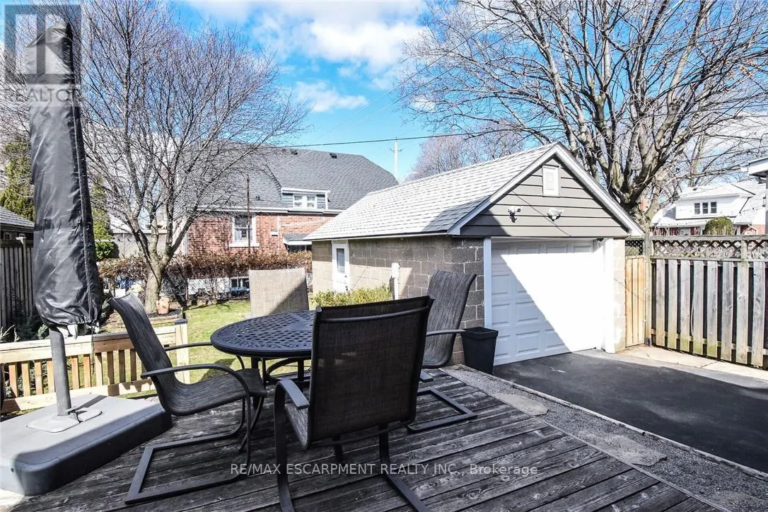 104 TRAGINA AVENUE S