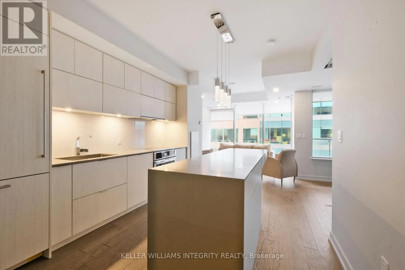 1501 - 101 QUEEN STREET N