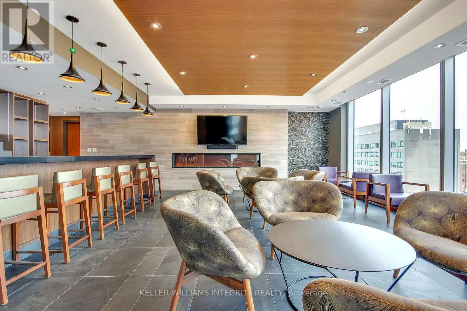 1501 - 101 QUEEN STREET N