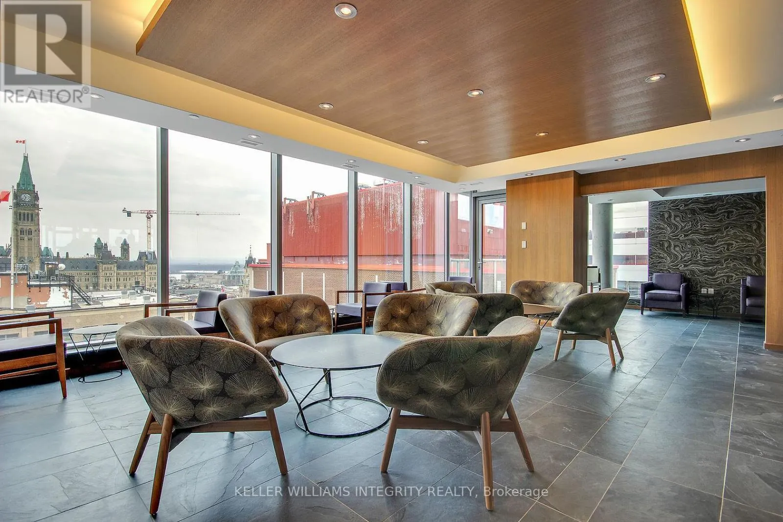 1501 - 101 QUEEN STREET N
