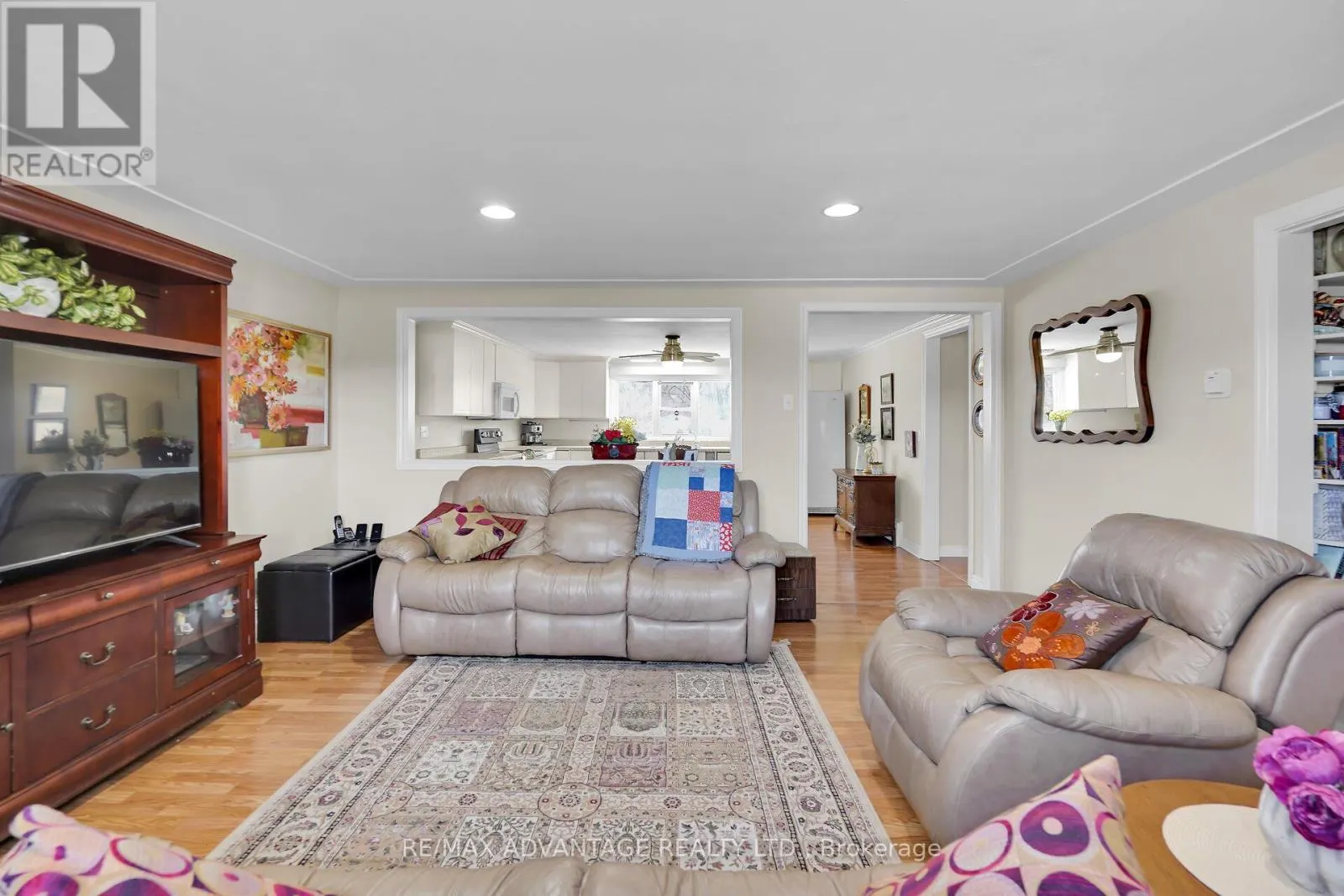 2678 DORCHESTER ROAD