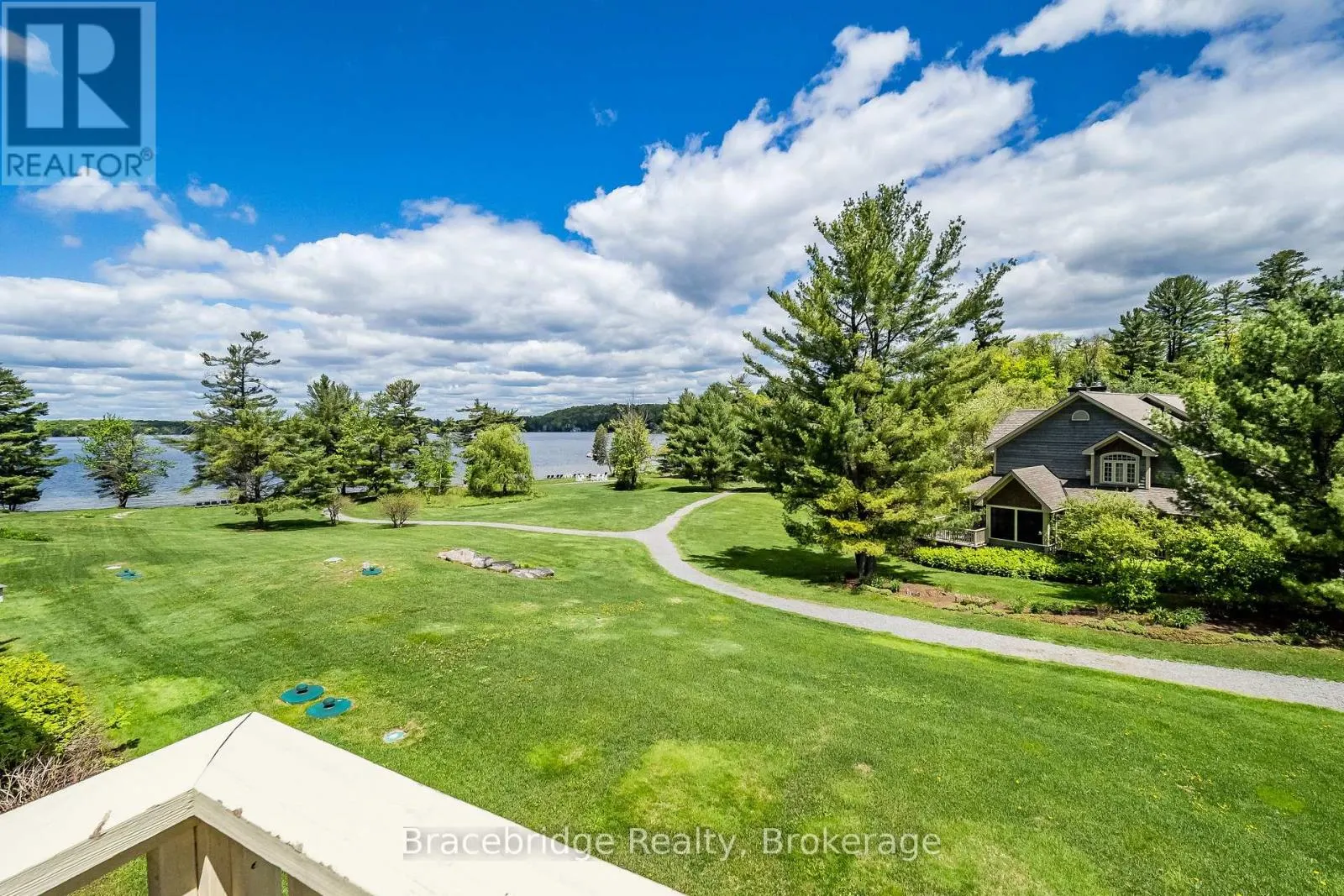 SANDFIELD 5 W10 - 3876 MUSKOKA RD HWY 118 W