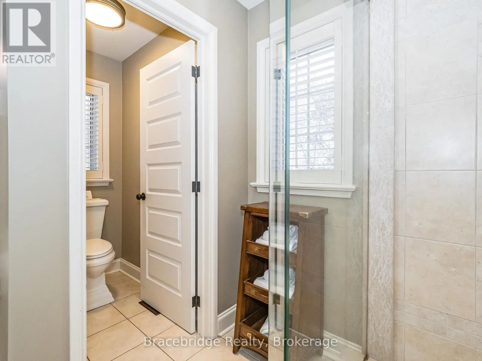 SANDFIELD 5 W10 - 3876 MUSKOKA RD HWY 118 W