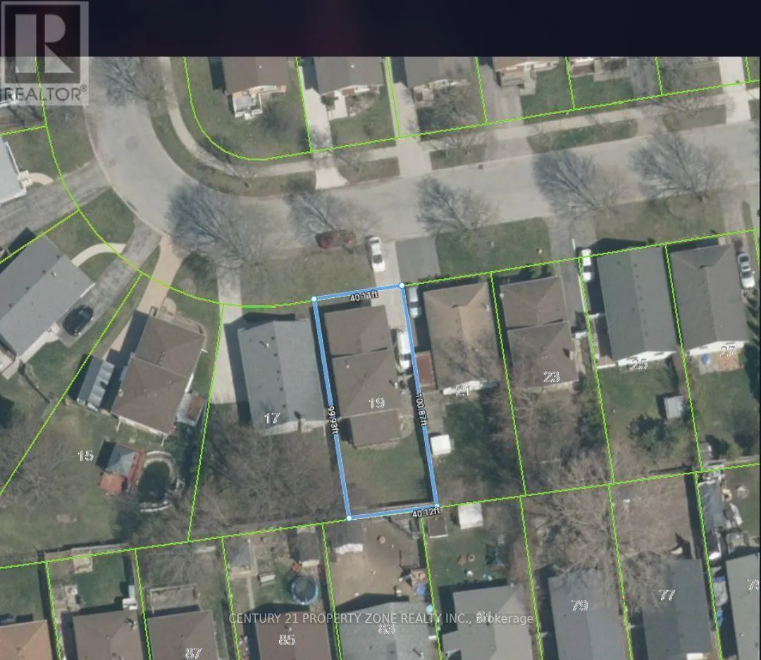 19 STROUD CRESCENT