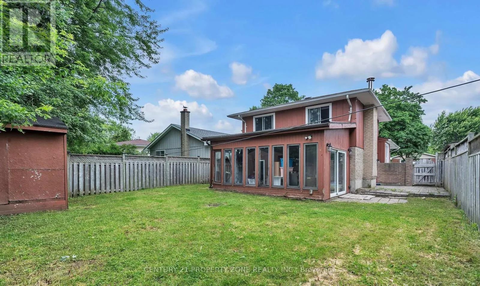 19 STROUD CRESCENT