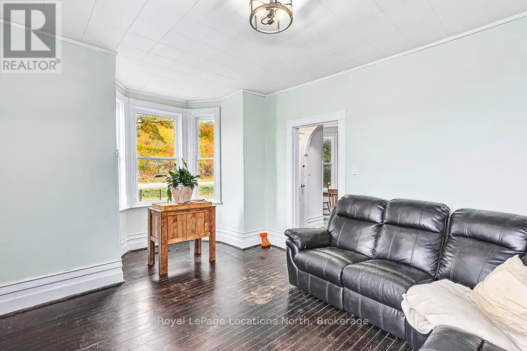 137662 GREY ROAD 12