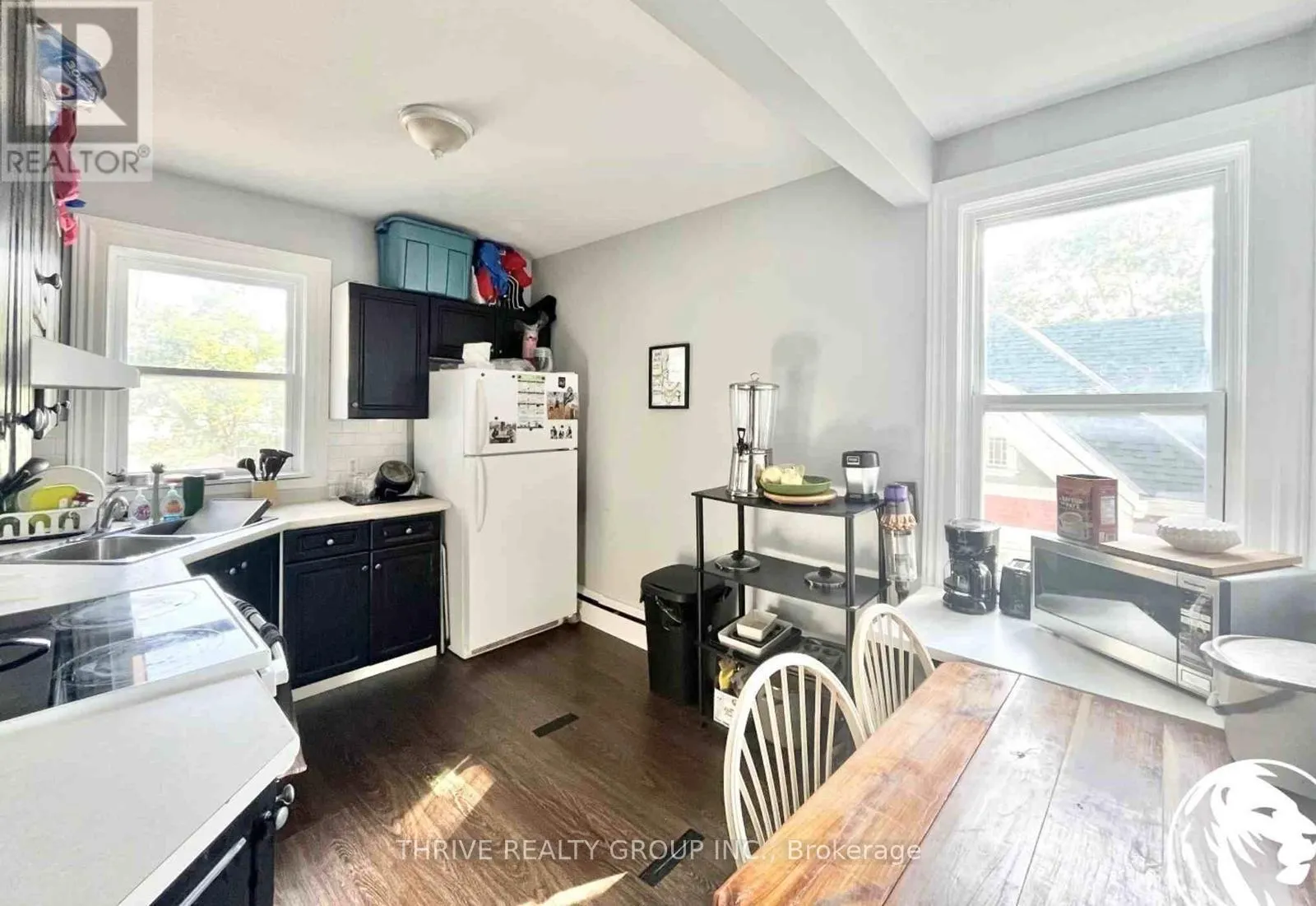 B - 450 SIMCOE STREET, #B