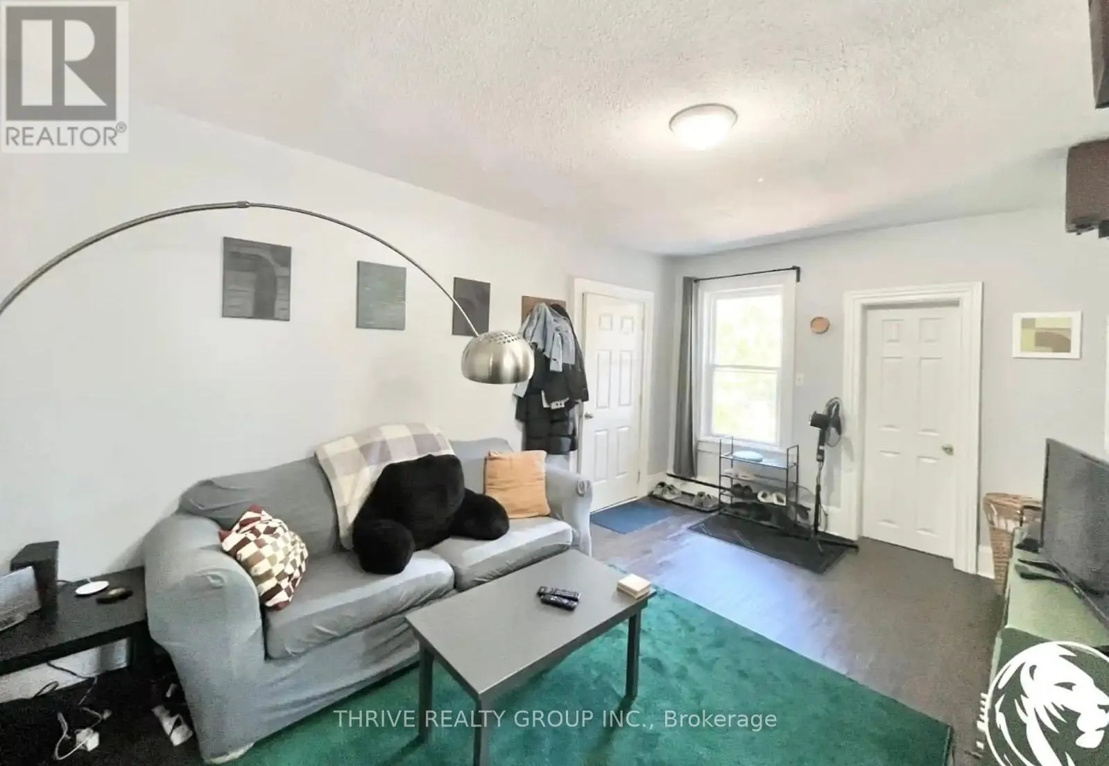 B - 450 SIMCOE STREET, #B