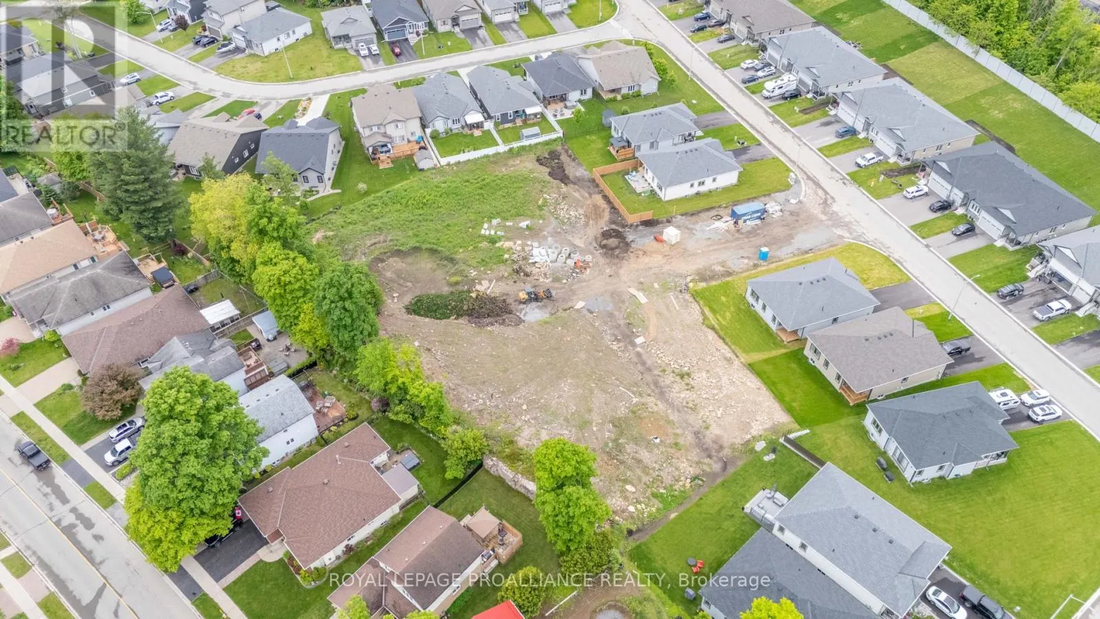 109 MANAHAN COURT COURT