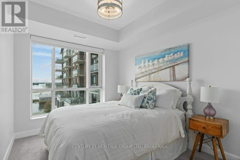 306 - 129 SOUTH STREET, #306