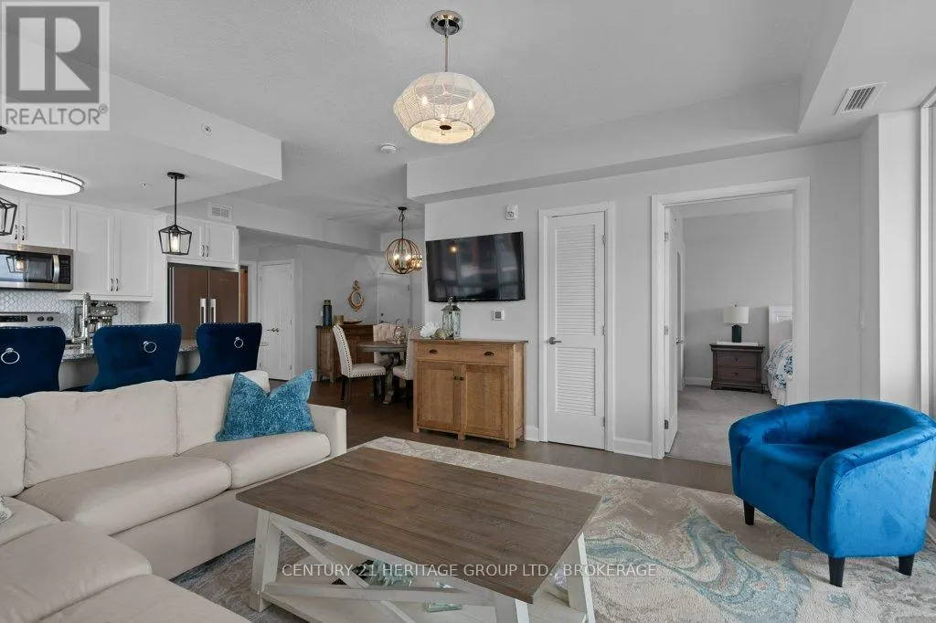 306 - 129 SOUTH STREET, #306