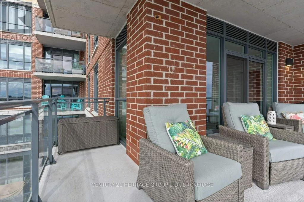 306 - 129 SOUTH STREET, #306