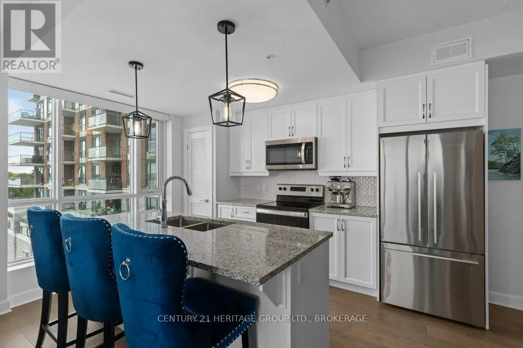306 - 129 SOUTH STREET, #306