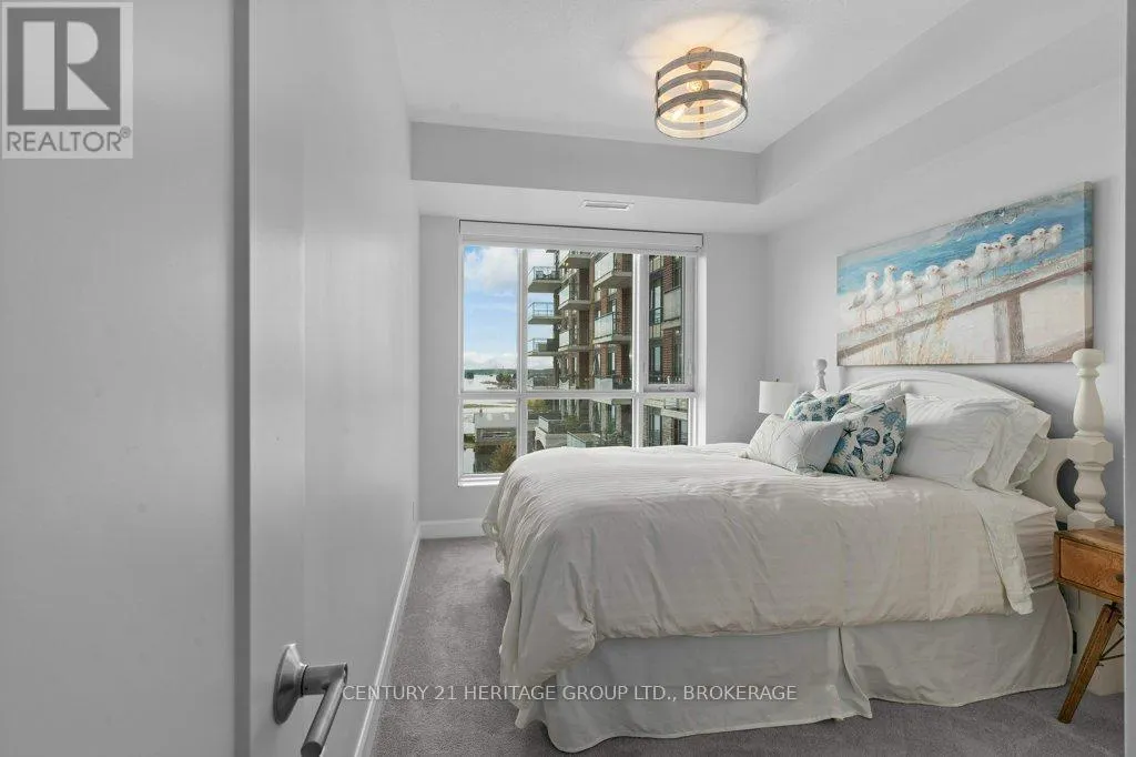 306 - 129 SOUTH STREET, #306