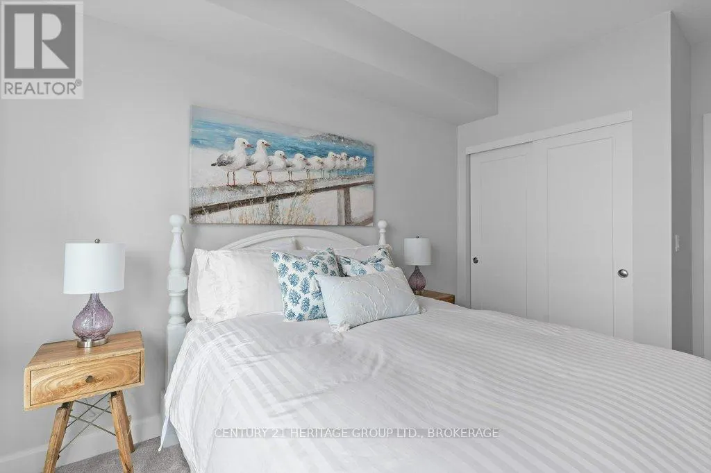 306 - 129 SOUTH STREET, #306