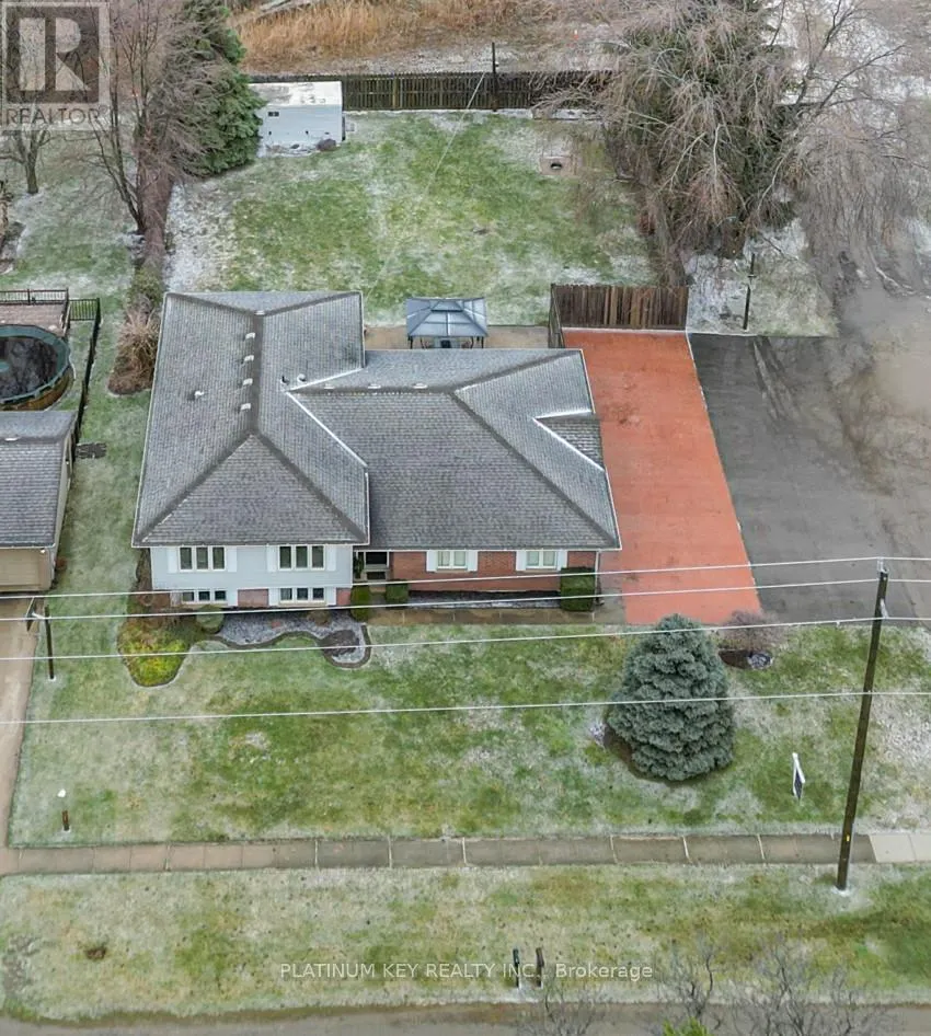 2245 TRILLIUM WAY