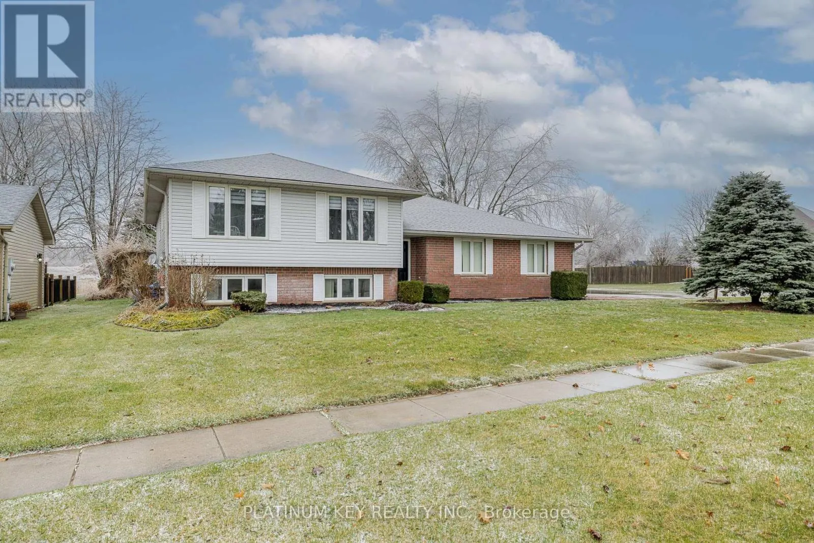 2245 TRILLIUM WAY