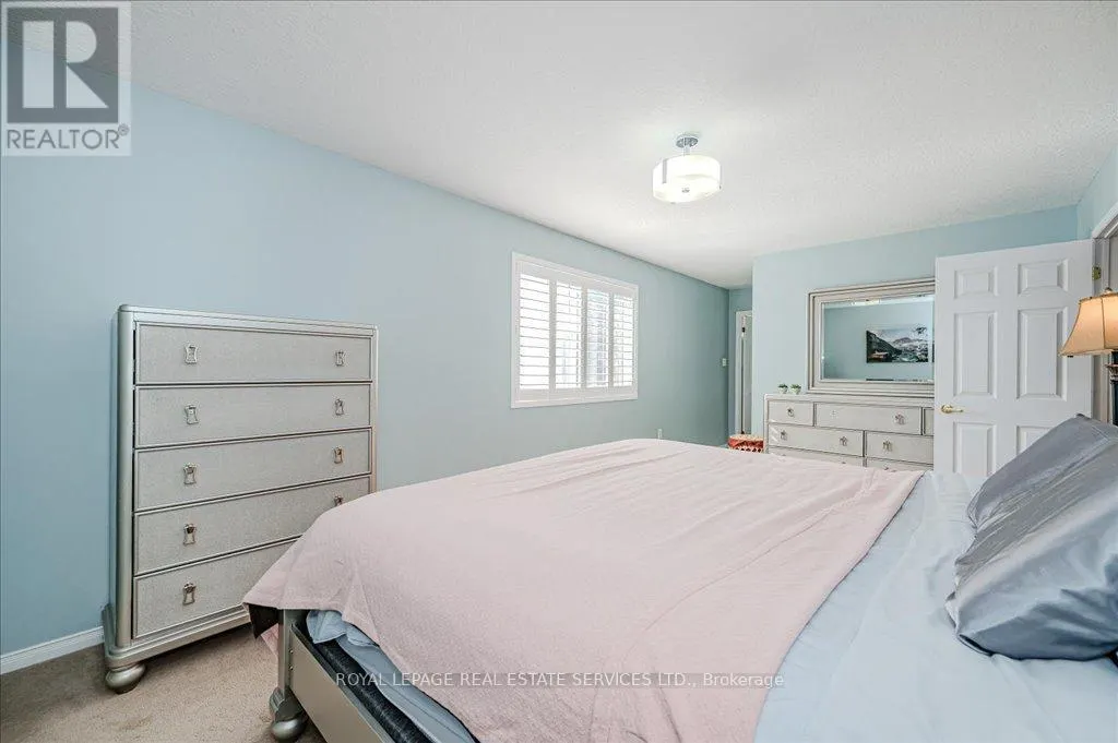57 GAYDON WAY