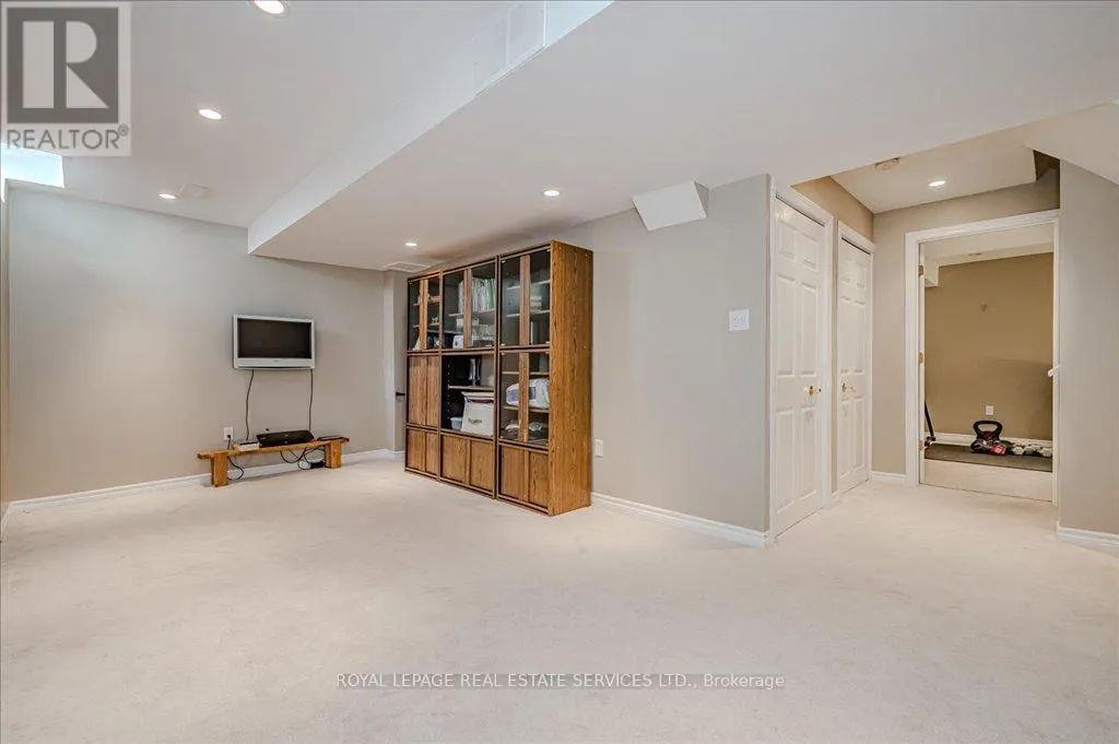 57 GAYDON WAY
