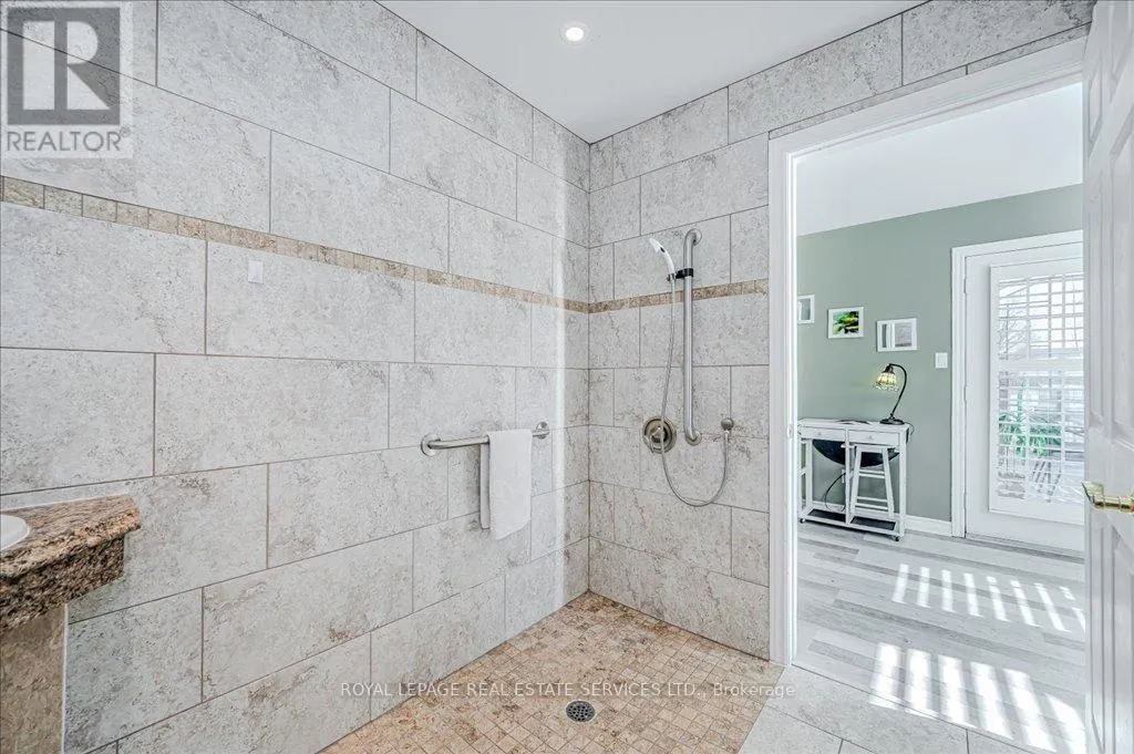 57 GAYDON WAY