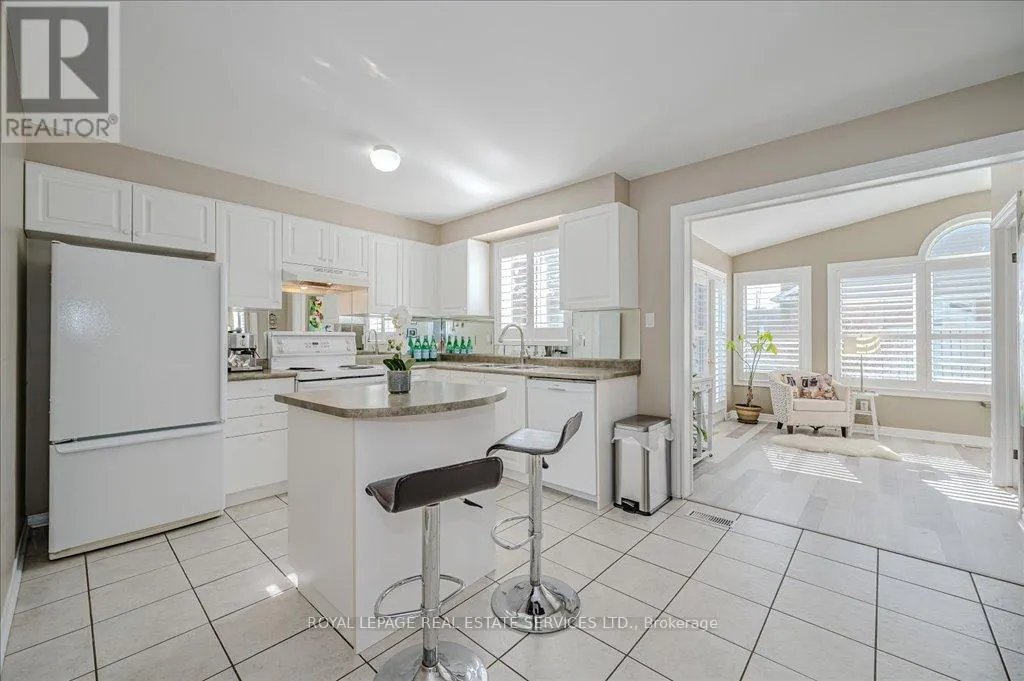 57 GAYDON WAY