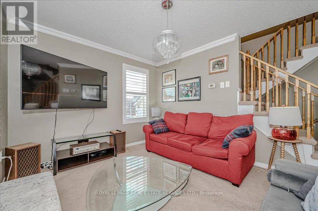 57 GAYDON WAY