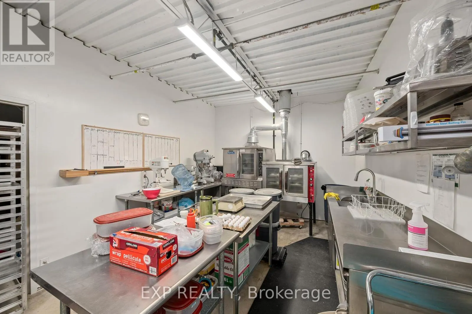 319 SPRINGBANK DRIVE