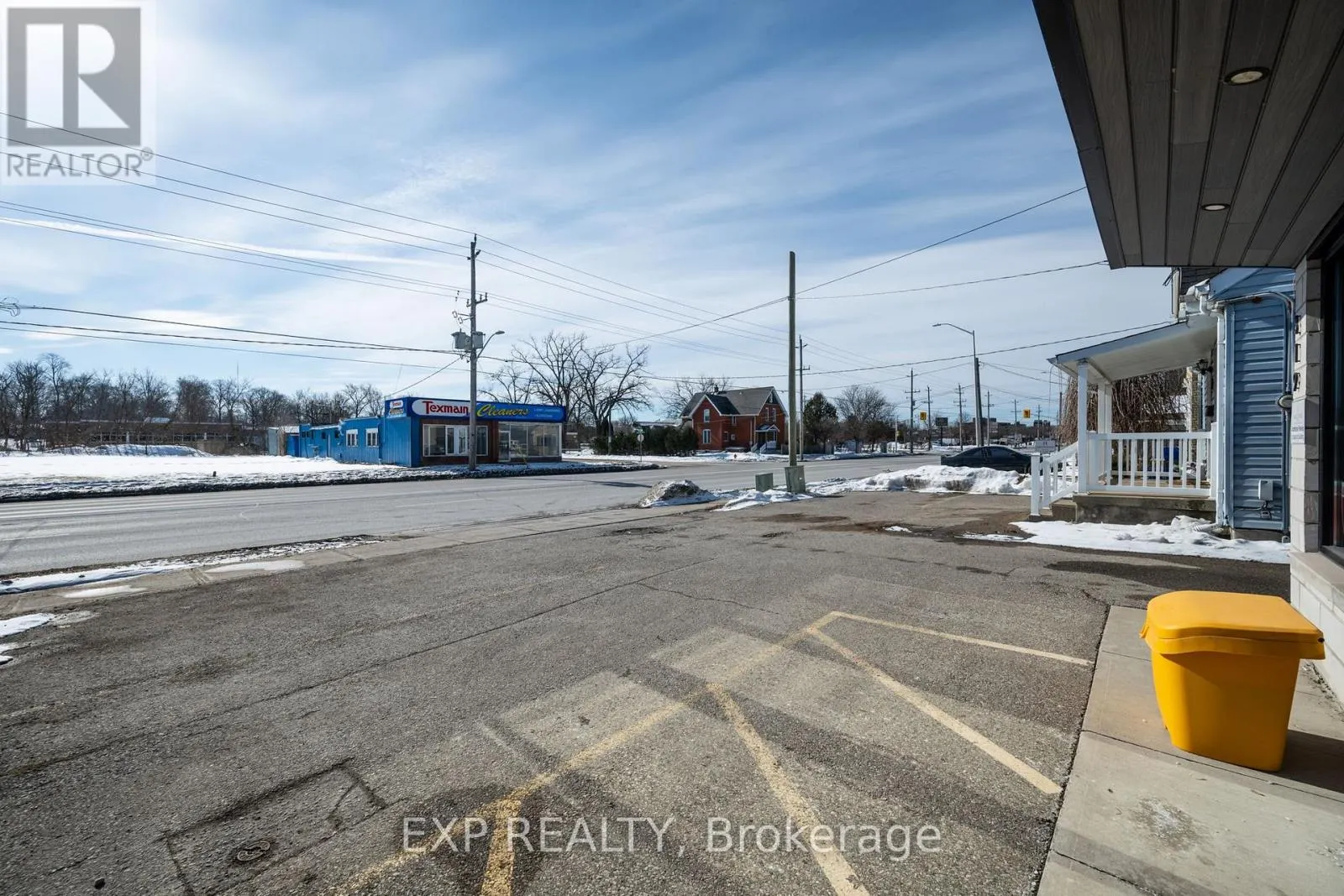 319 SPRINGBANK DRIVE
