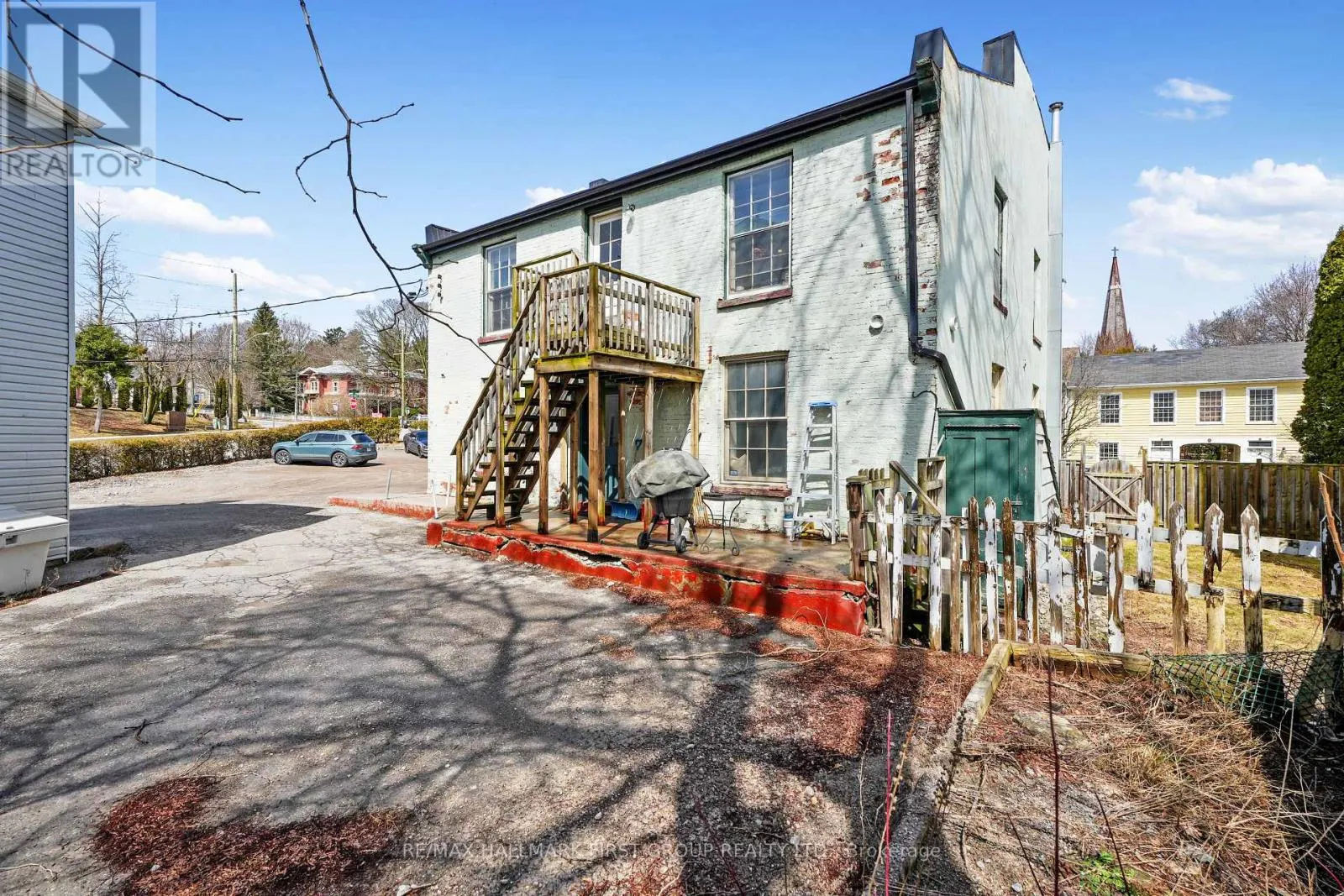 143 WALTON STREET