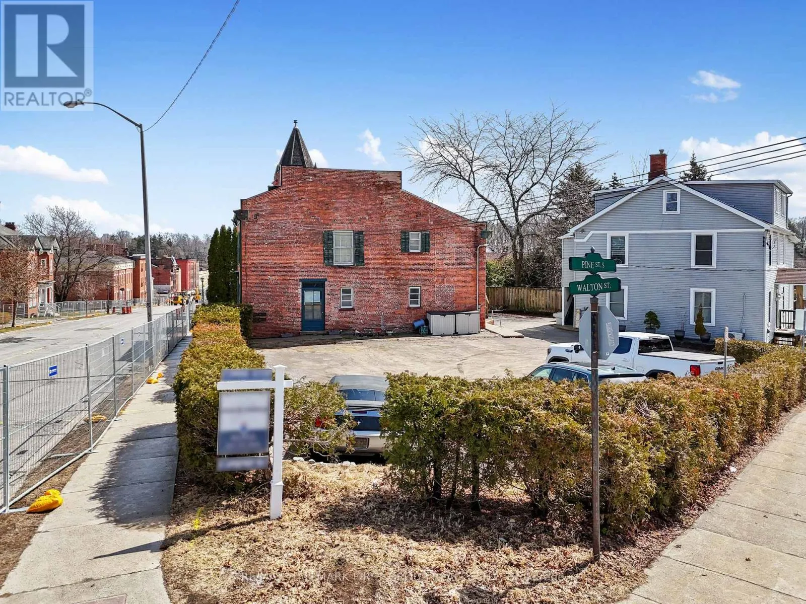 143 WALTON STREET