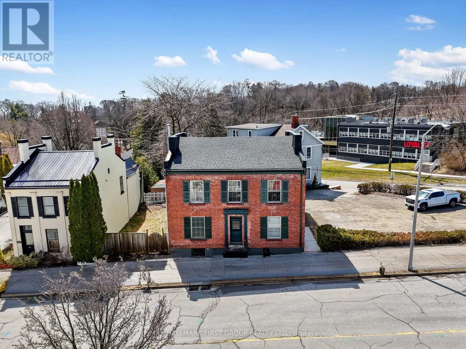 143 WALTON STREET