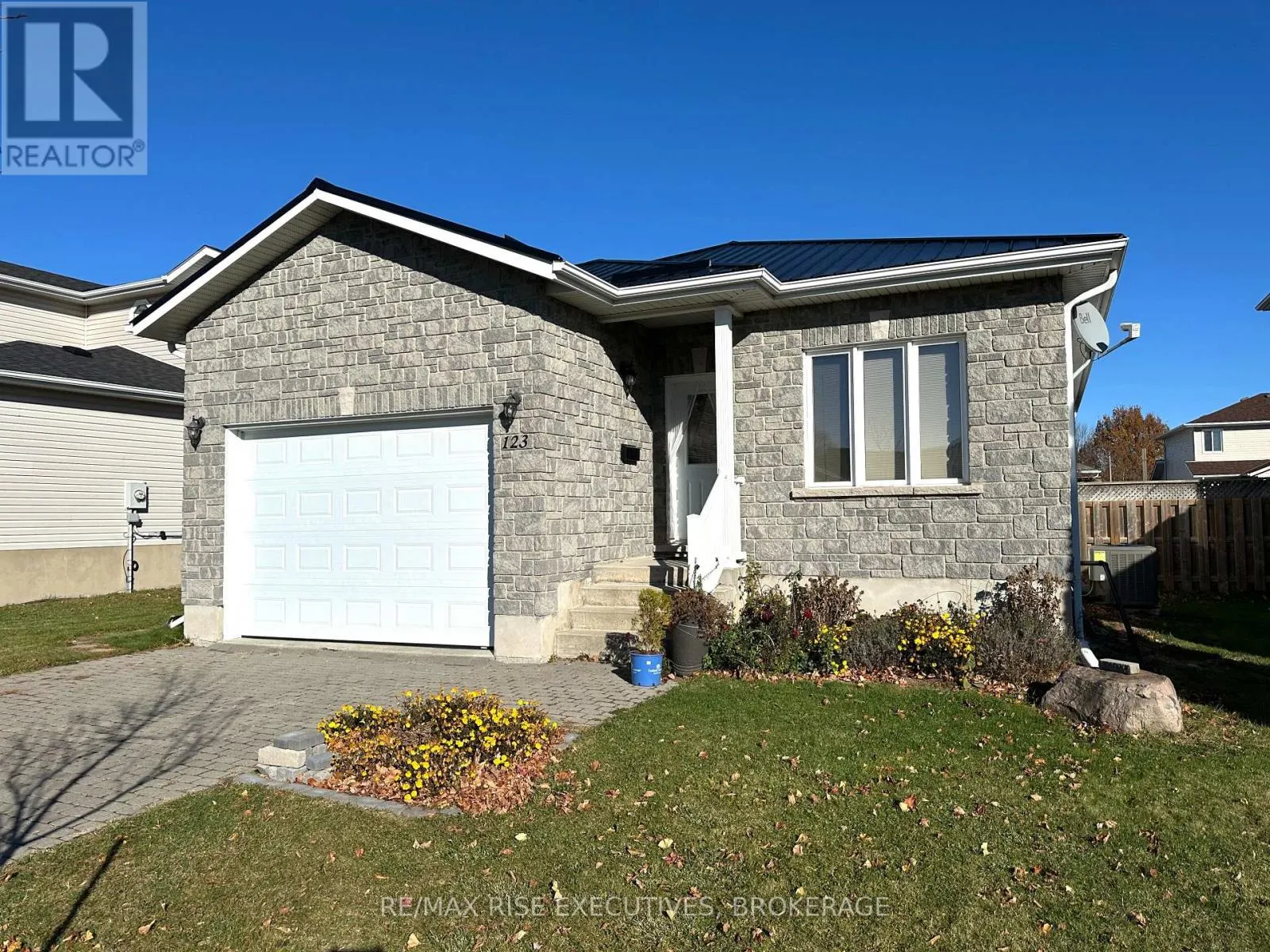 123 MACDOUGALL DRIVE