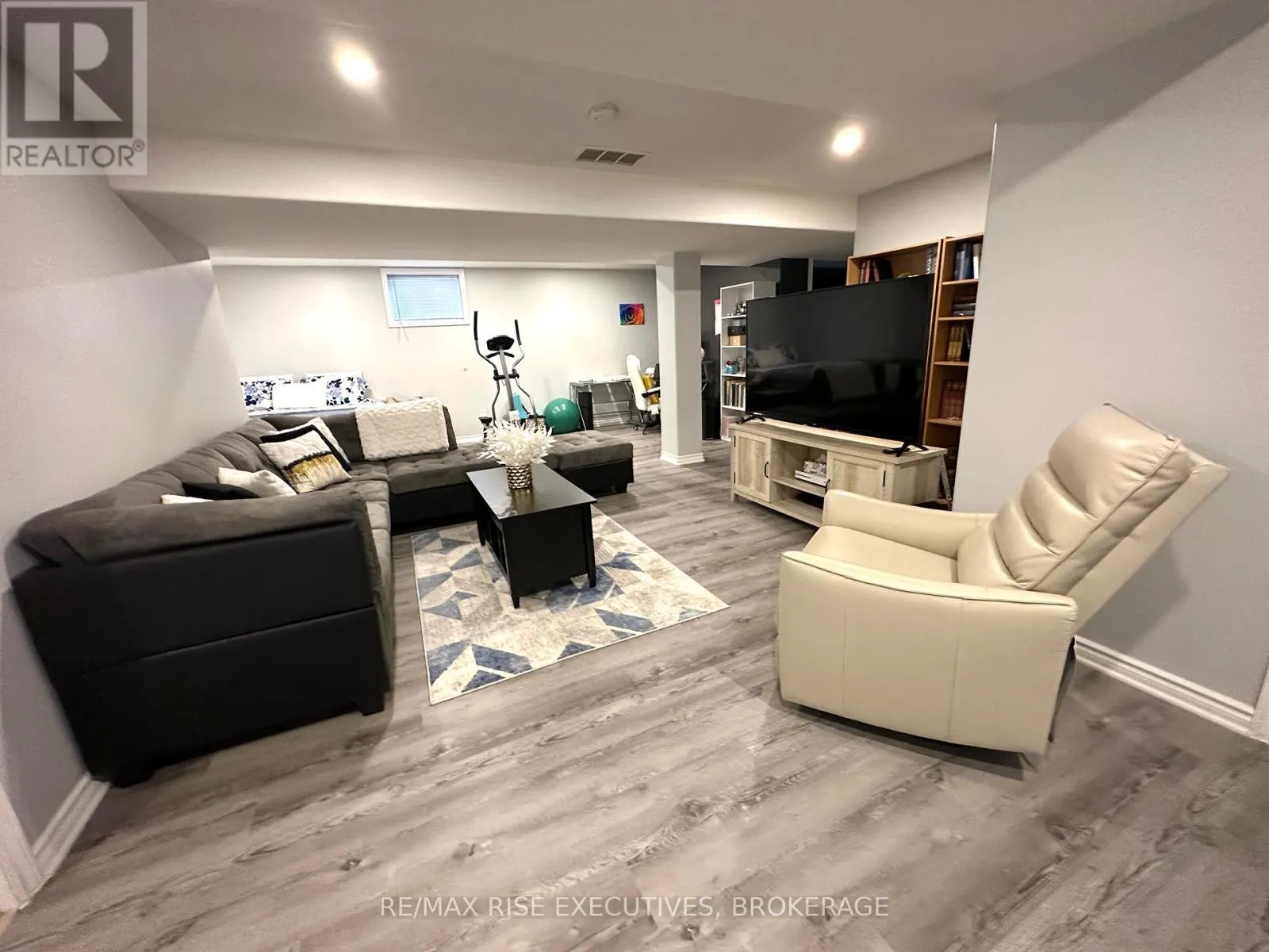 123 MACDOUGALL DRIVE
