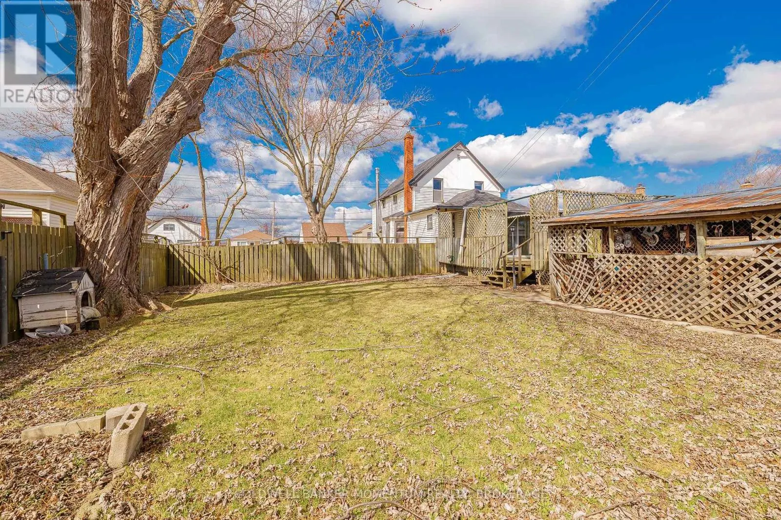 263 HUMBOLDT PARKWAY
