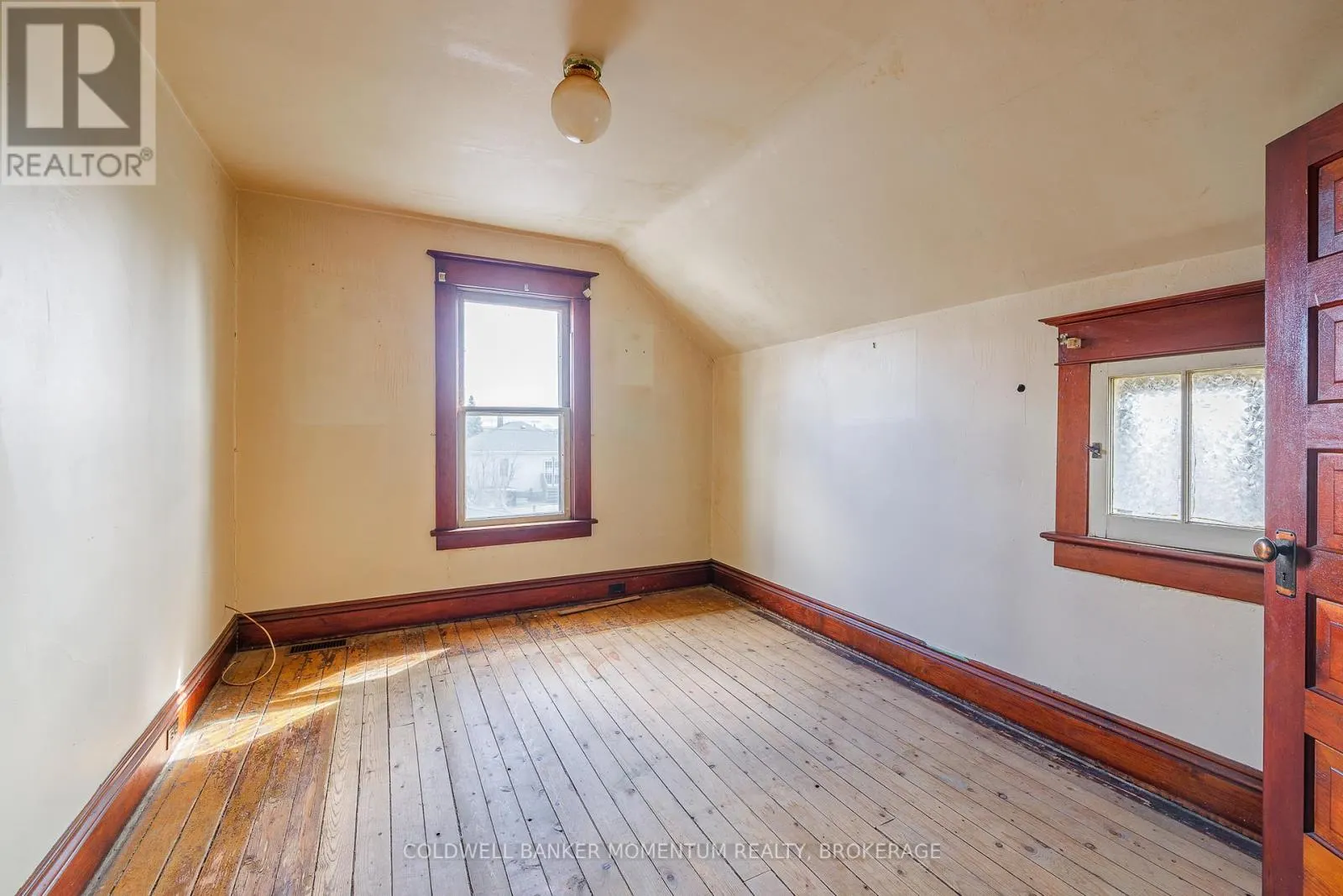 263 HUMBOLDT PARKWAY