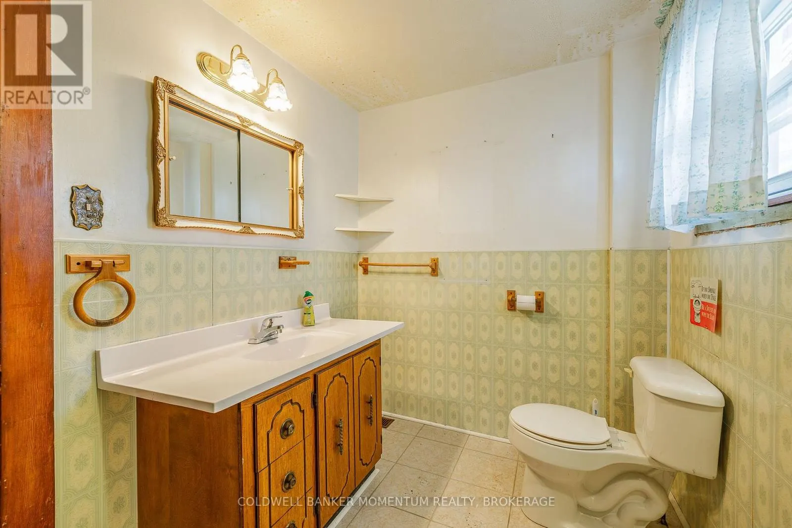 263 HUMBOLDT PARKWAY