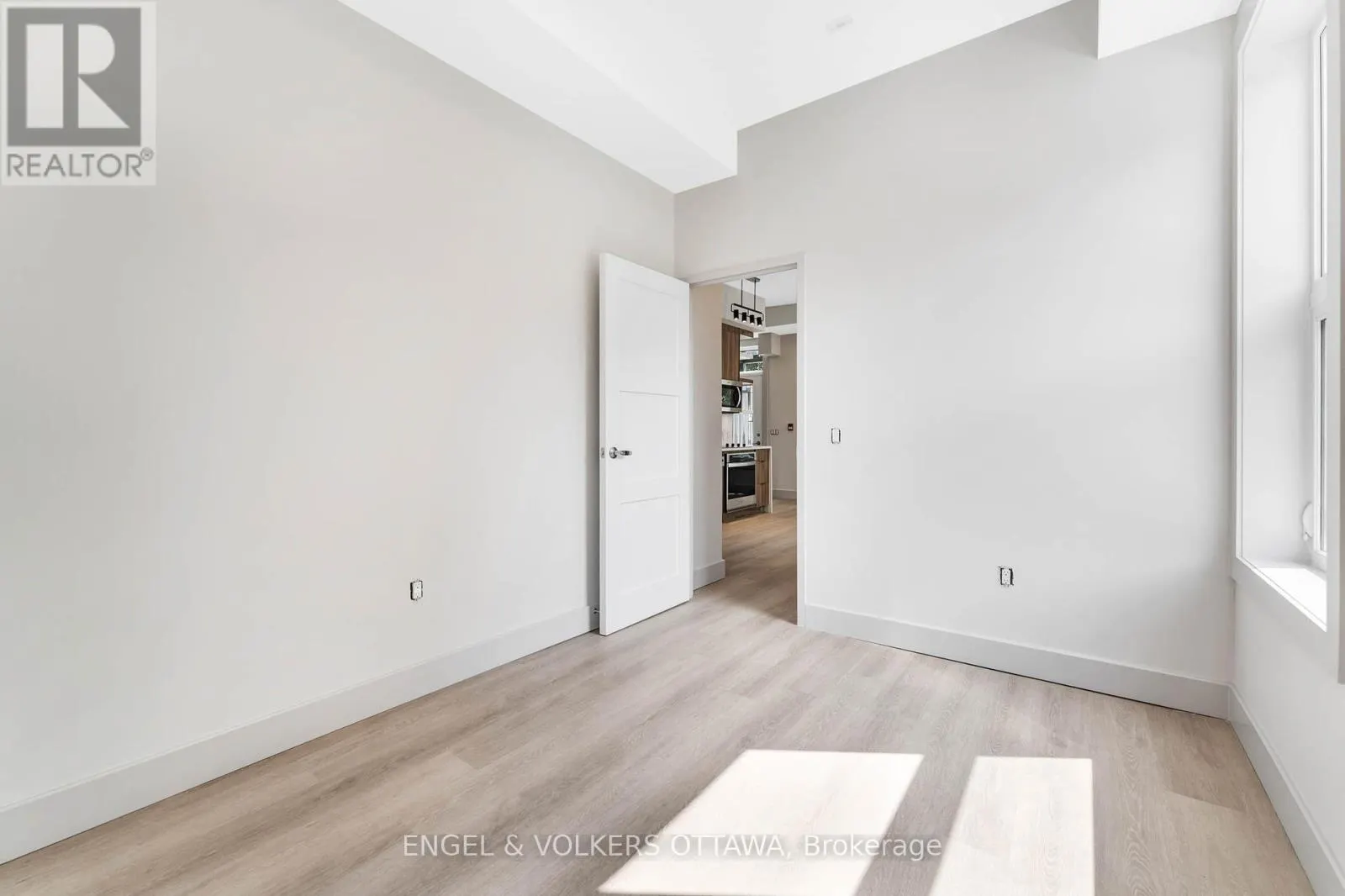 280 B - 280 O'CONNOR STREET