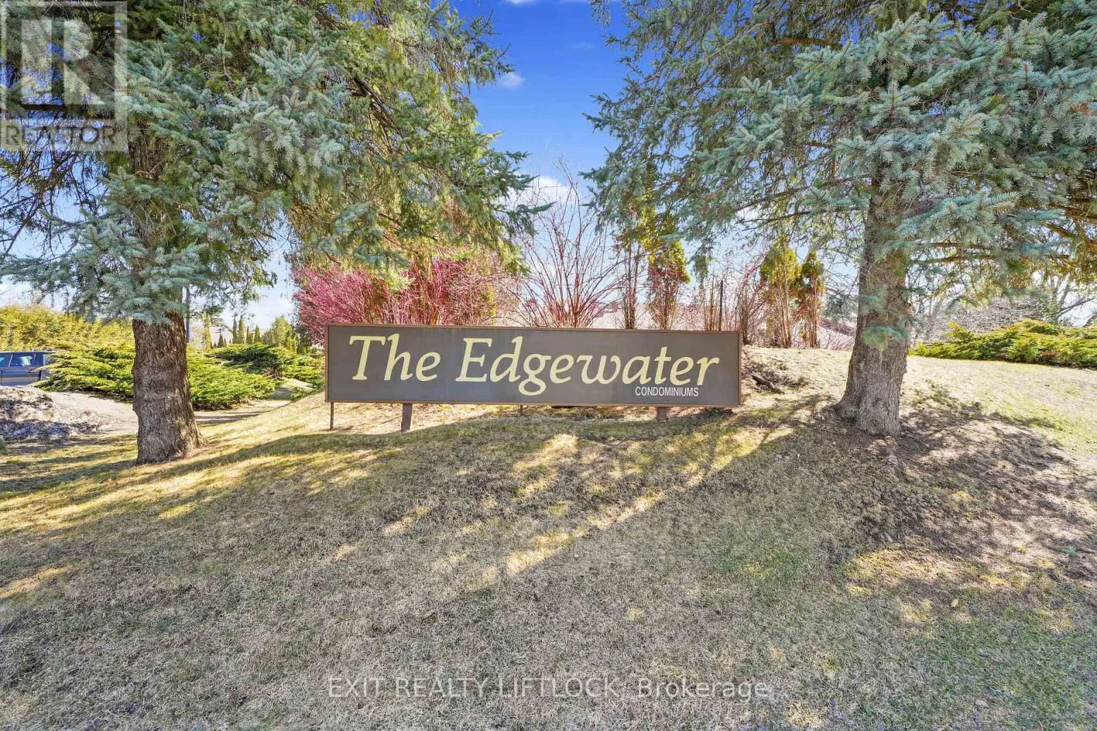 111-200 EAST STREET S