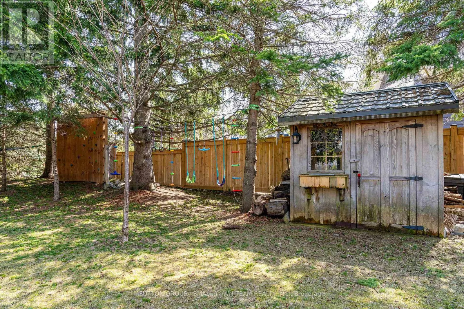 114 LAKESHORE ROAD W