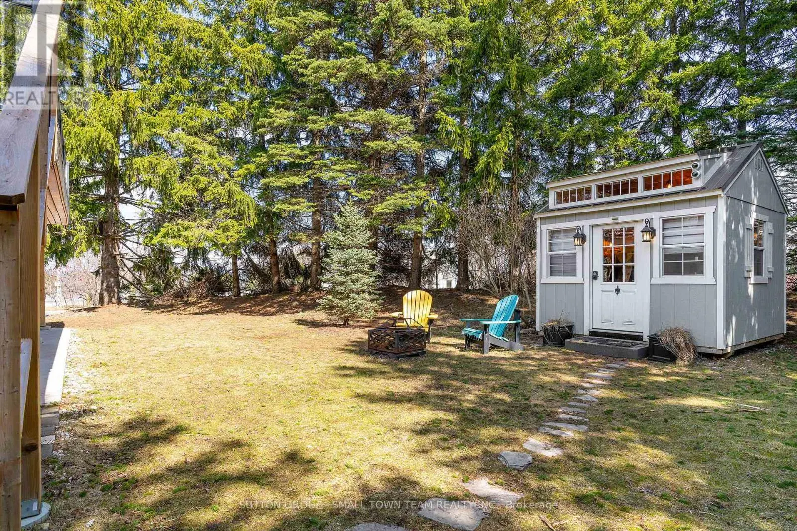 114 LAKESHORE ROAD W