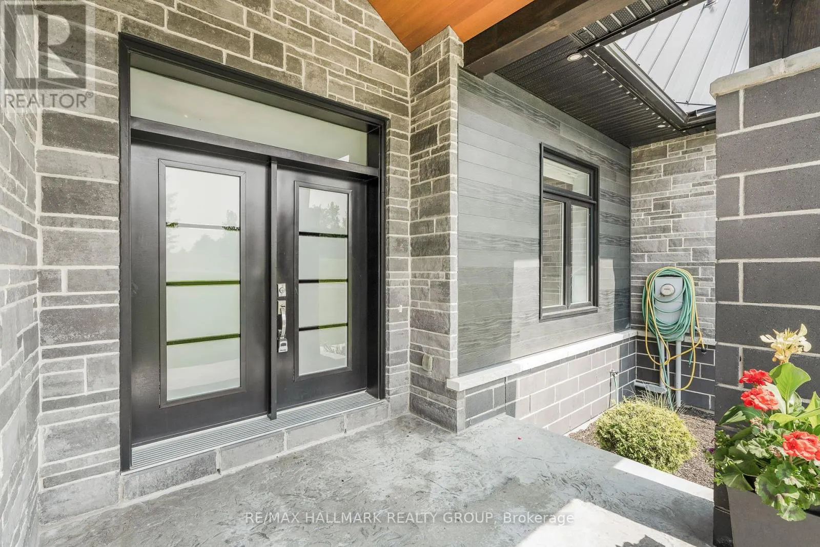 3795 CONCESSION 1 STREET