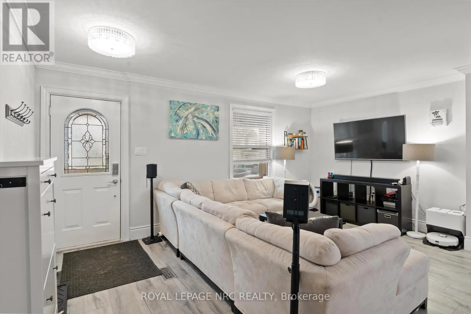 15 EAST 24TH STREET