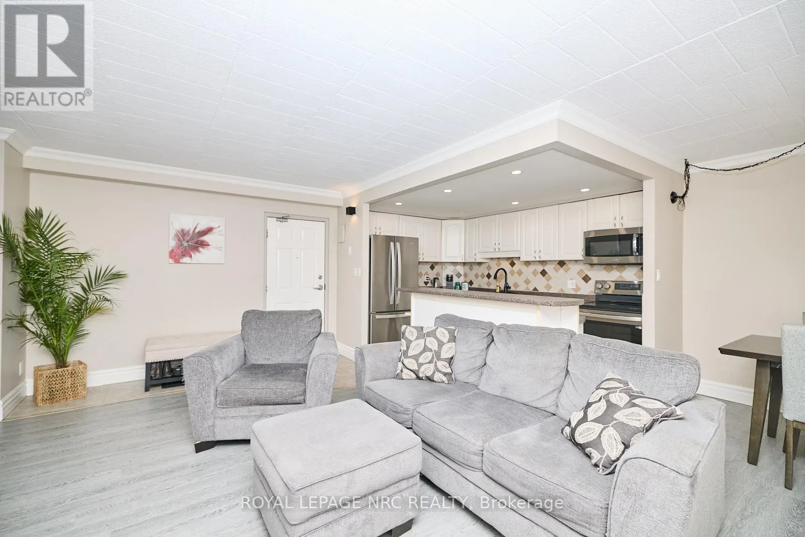 109 - 20 JOHN STREET, #109