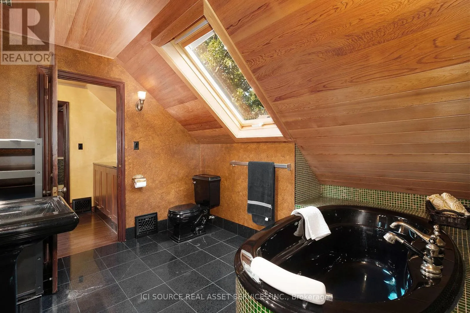 3565 ALBION ROAD