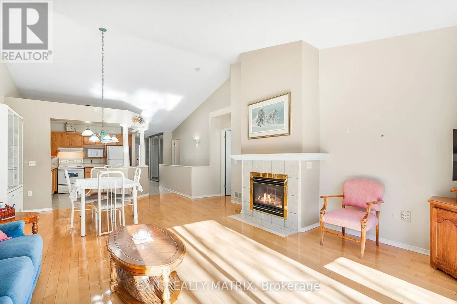 - - 1241 FOXBOROUGH PRIVATE
