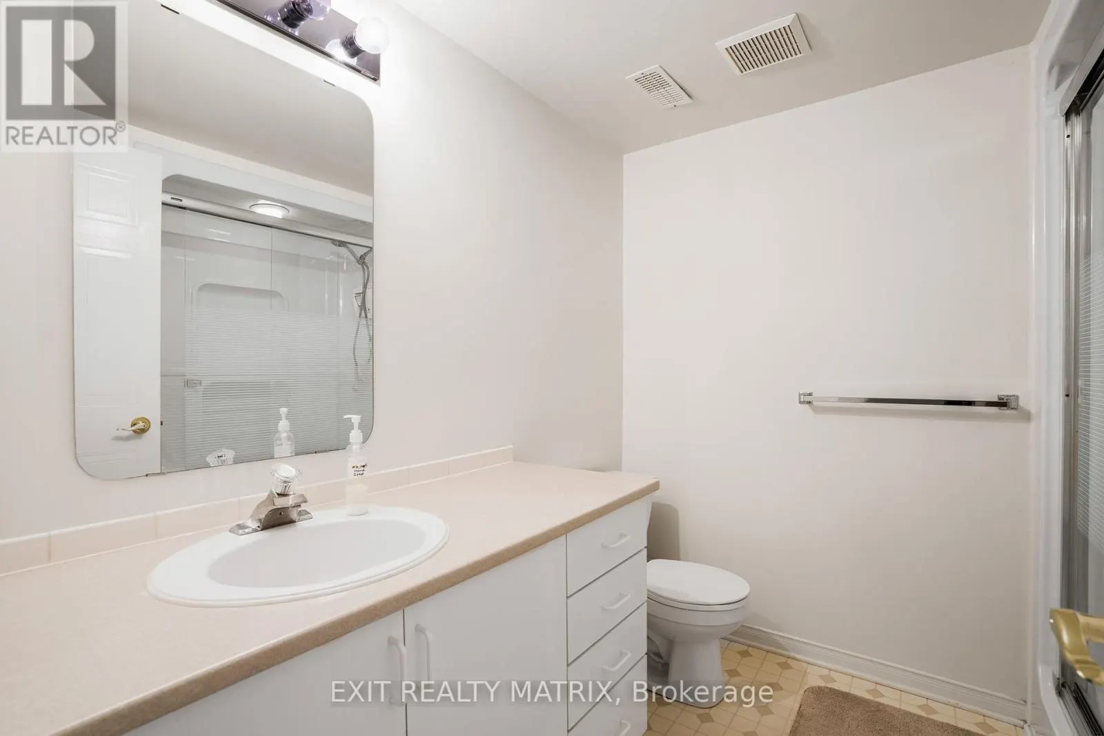 - - 1241 FOXBOROUGH PRIVATE