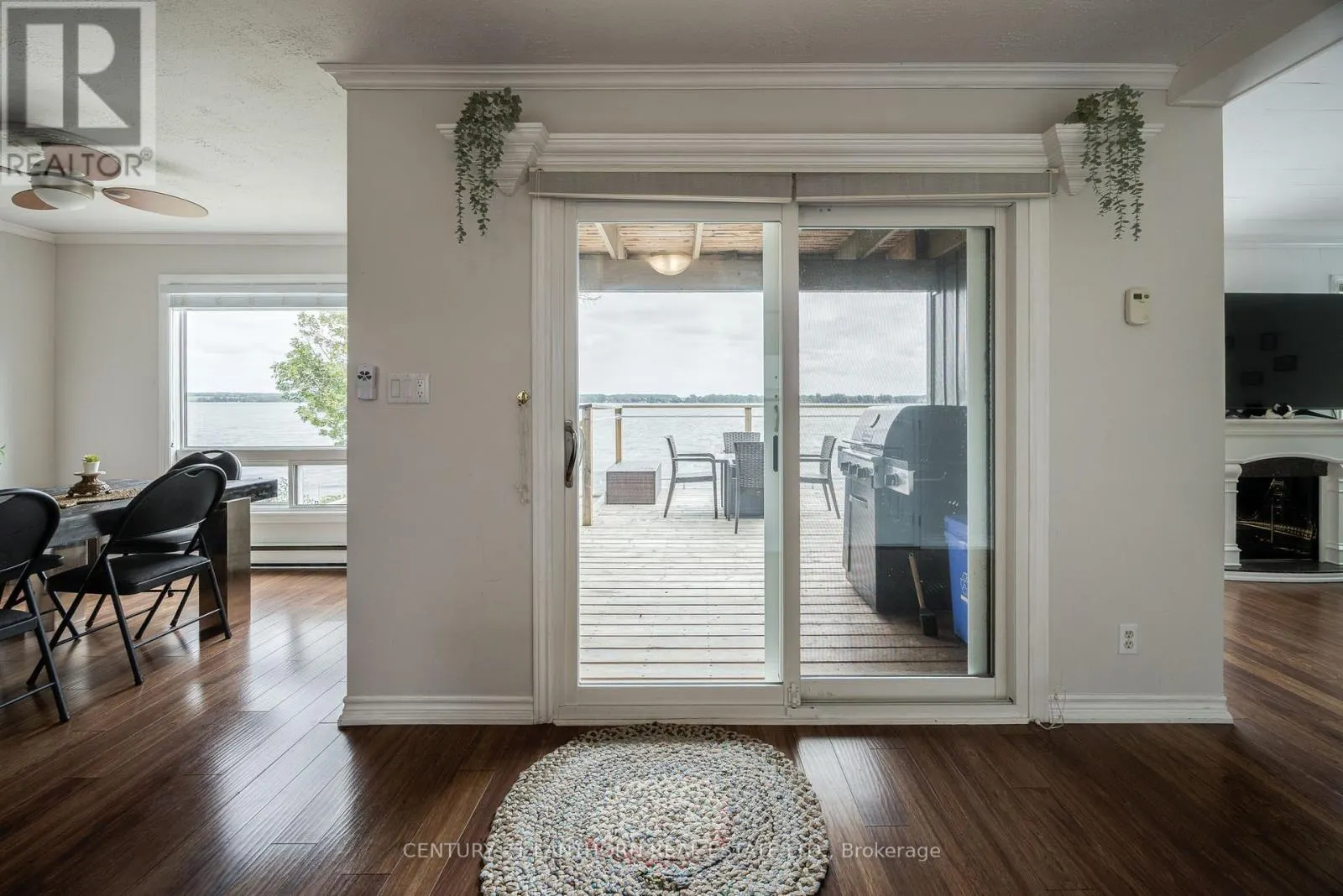 50 BAYVIEW DRIVE