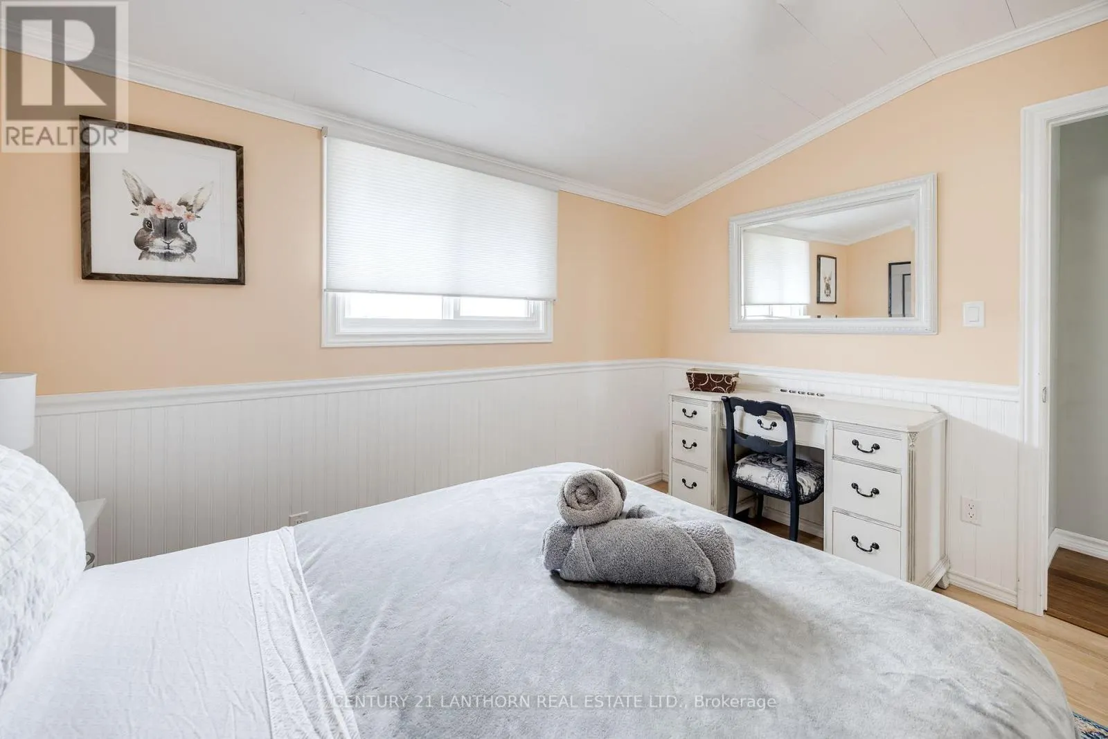 50 BAYVIEW DRIVE