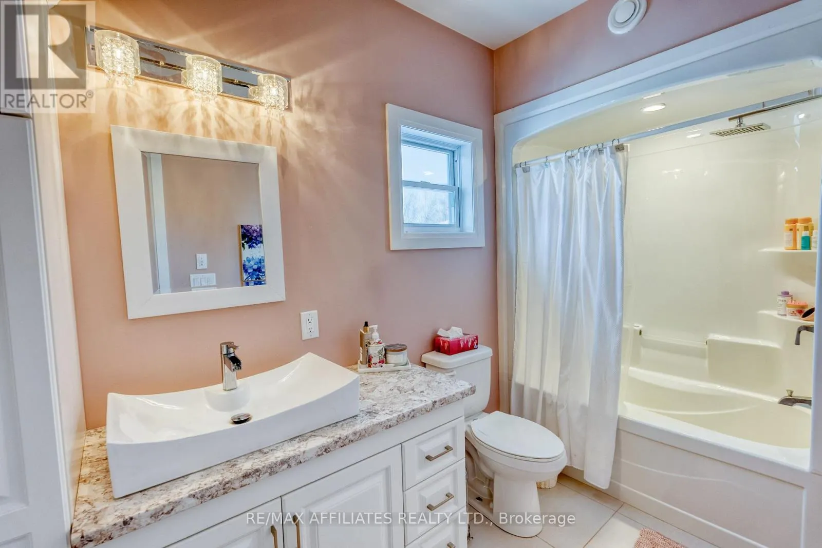 23 TUDOR CIRCLE