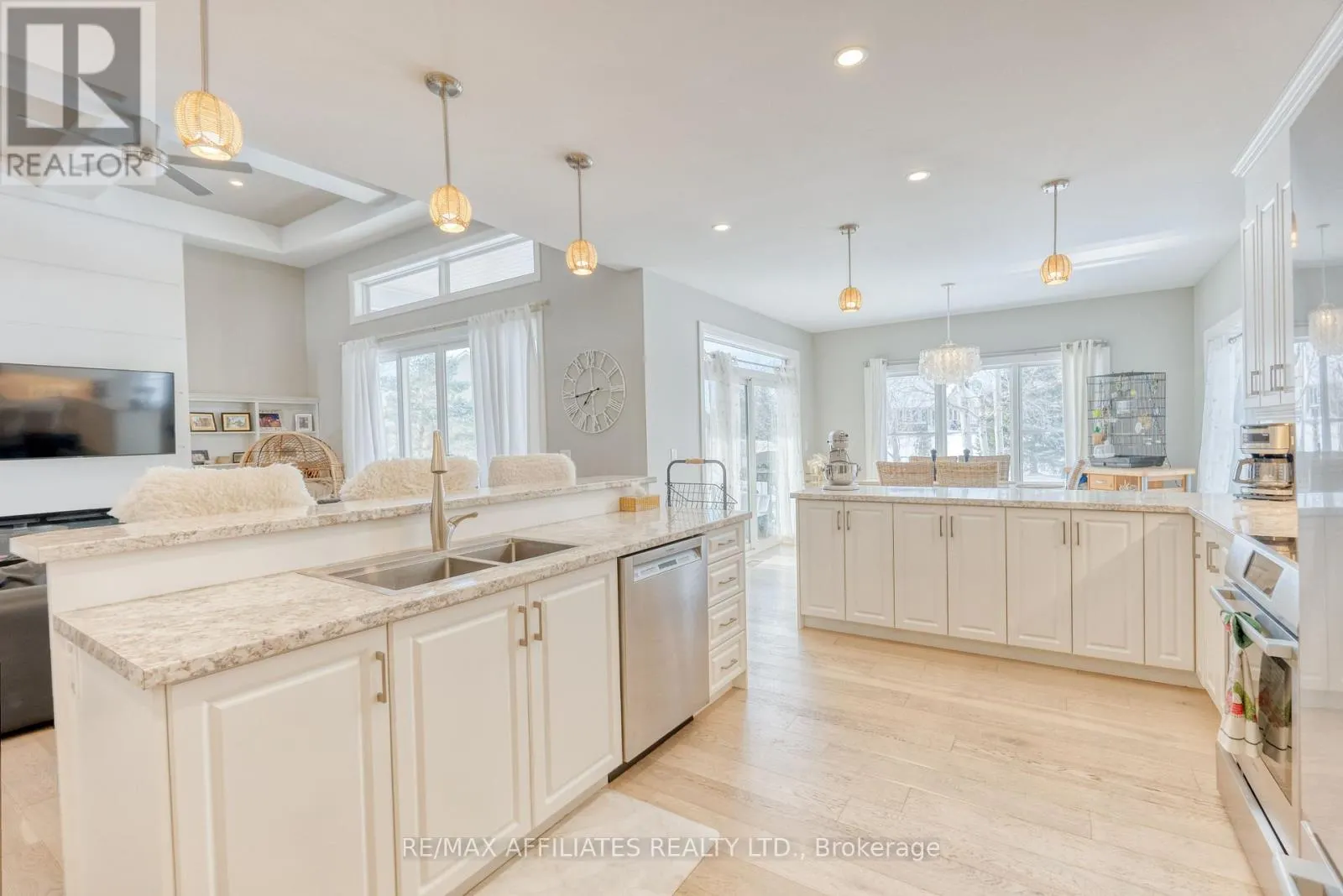23 TUDOR CIRCLE